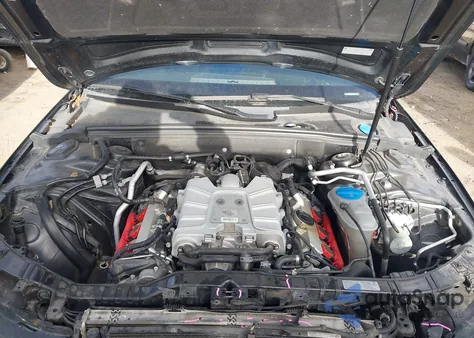 2015 Audi S4 3.0T Premium Plus z USA, uszkodzony, nr VIN WAUBGAFL5FA040845